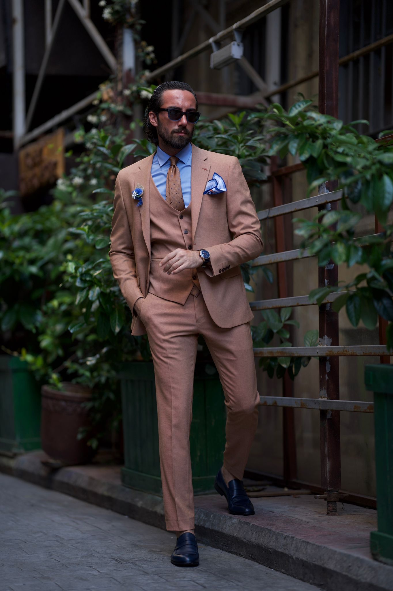 BROWN SLIM-FIT SPECIAL EDITION* SUIT