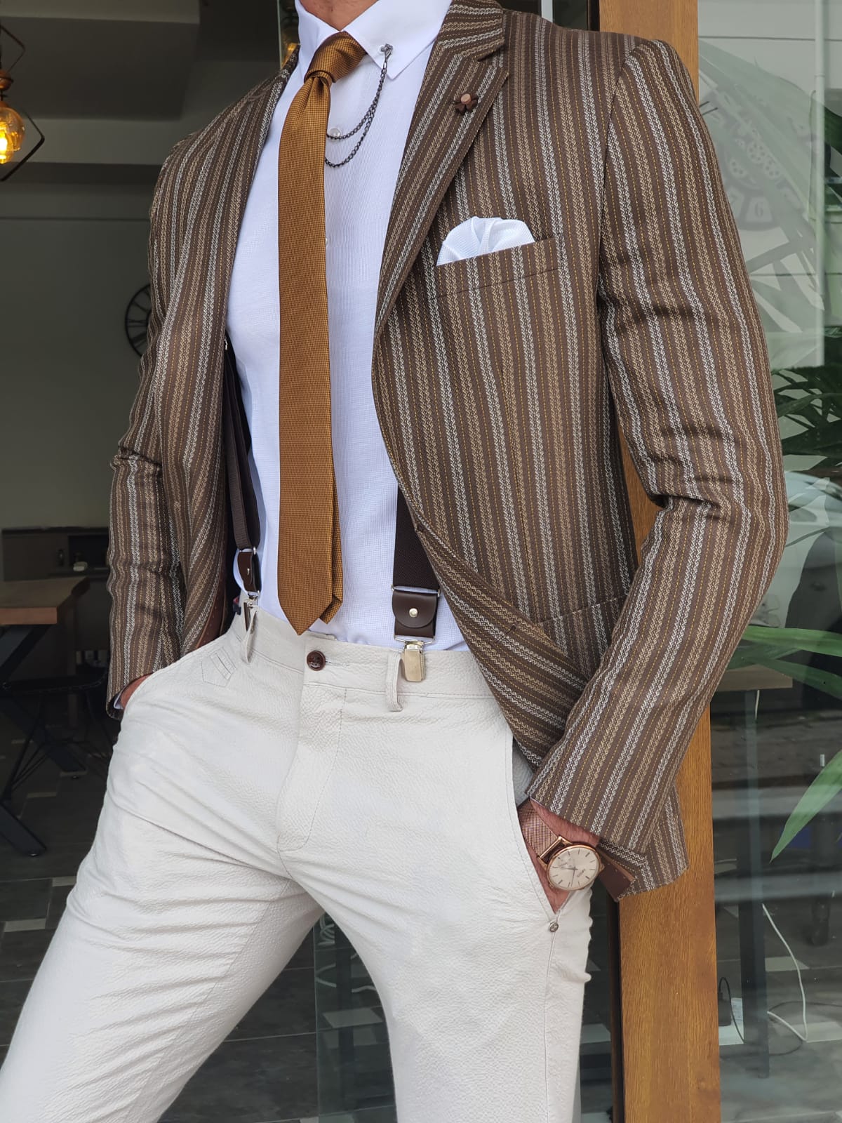 BROWN SPECIAL PRODUCTION* SLIM-FIT STRIPED BLAZER