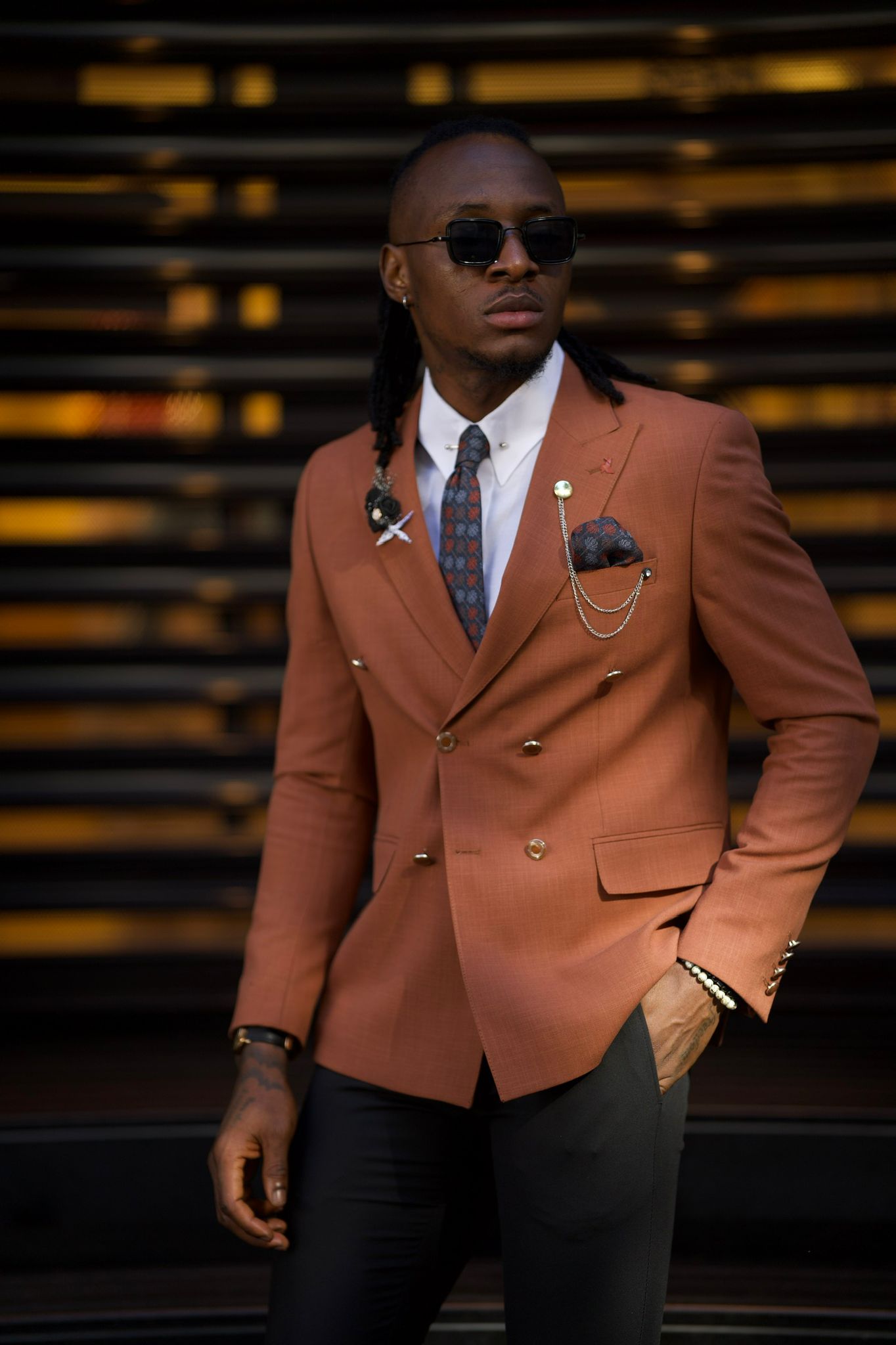 CARAMEL SLIM-FIT DOUBLE-BREASTED BLAZER