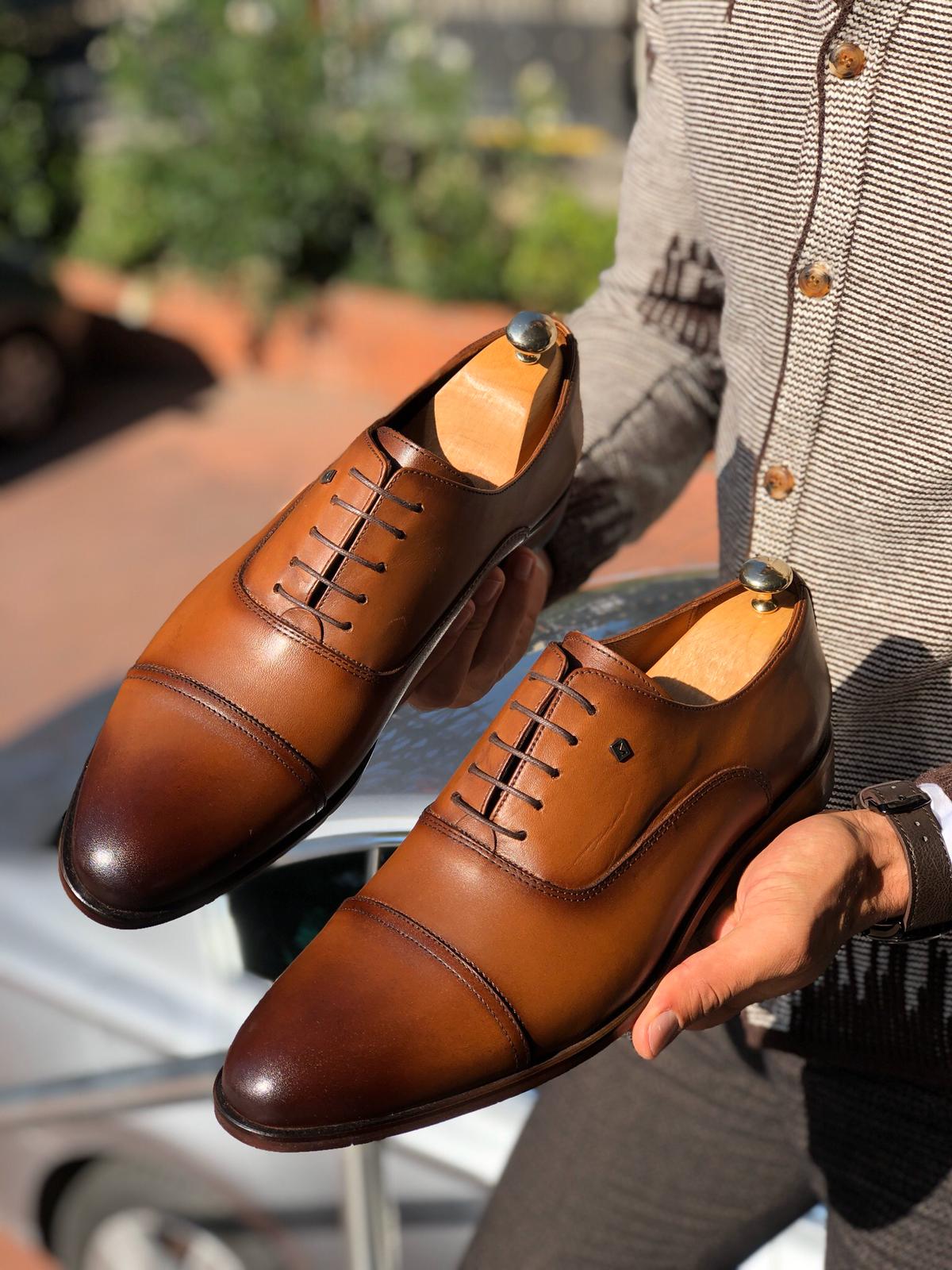 TAN CLASSIC LACED LEATHER SHOES