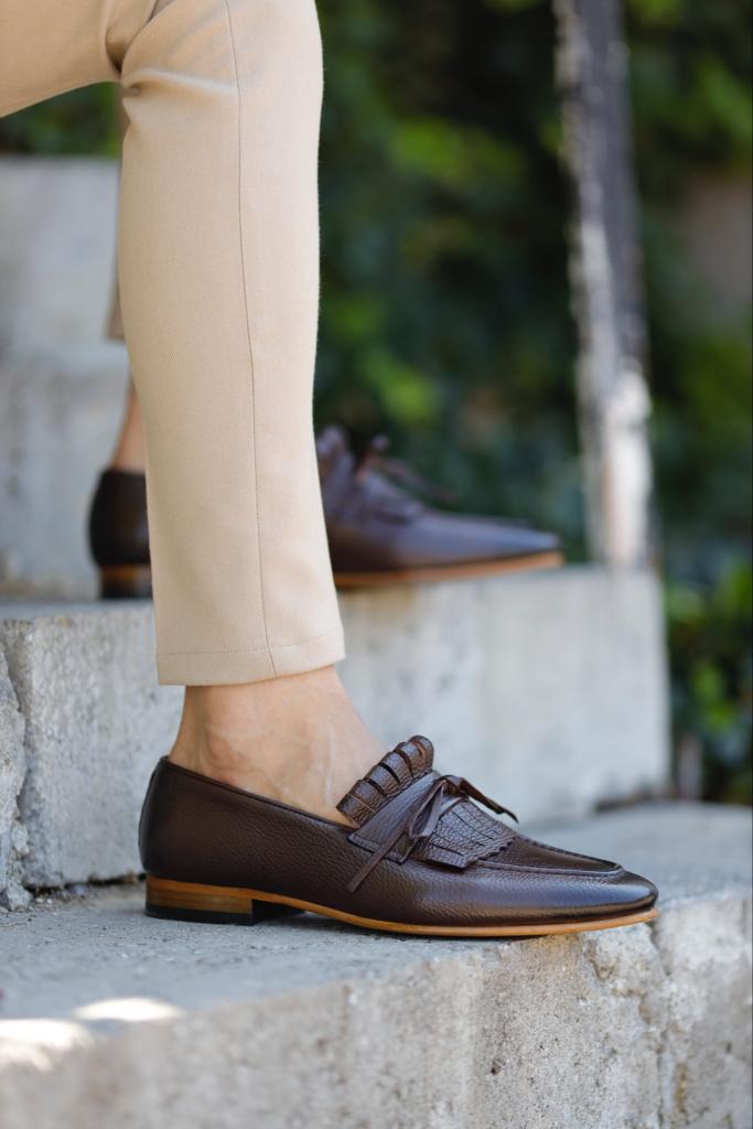 WALNUT LEATHER LOAFERS