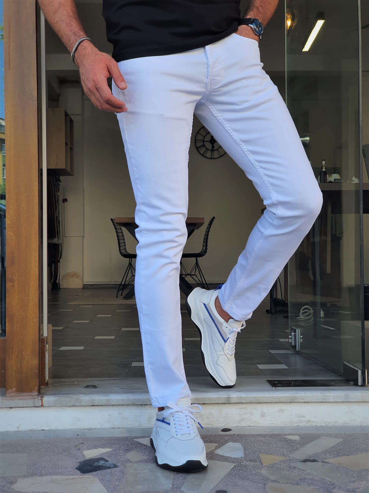 WHITE SLIM-FIT SPECIAL EDITION* SMOOTH JEANS